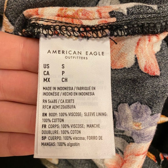 Low Back Summer Dress🖤 - Picture 2 of 5